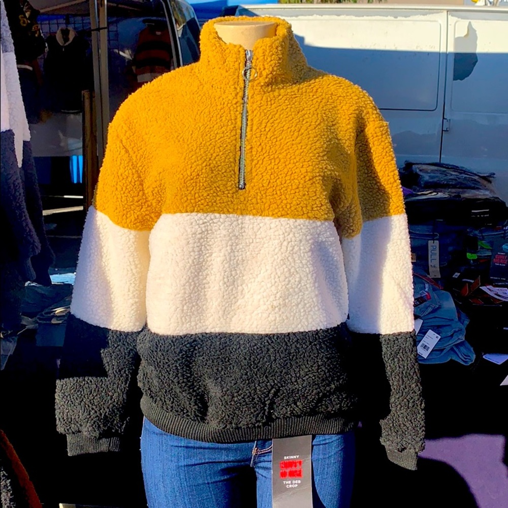 Band new teddy sweater